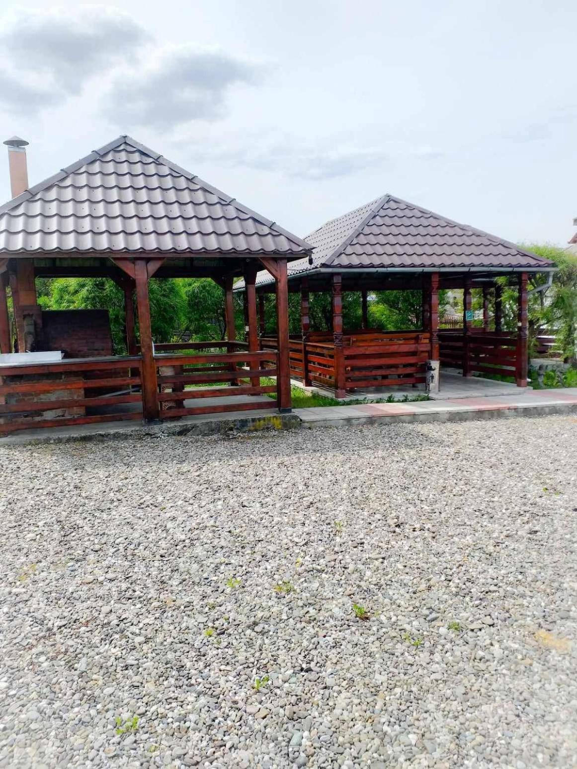 Cris & Mona Hotel Săpânța Exterior photo